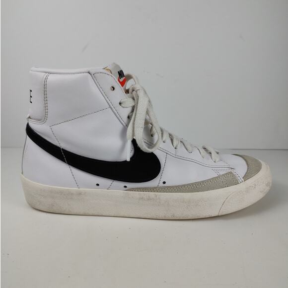 Nike Shoes - Nike blazer mid 77 womens 8.5 sneakers